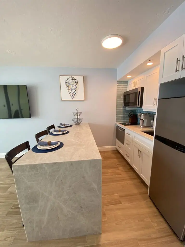 3d62fede98c340c28e648e43f3200d1e LargeOriginal.jpg