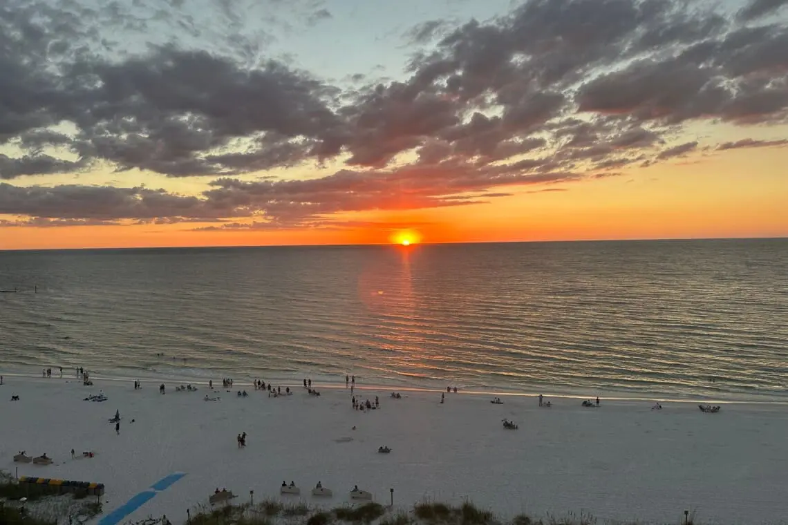 584f60efc1c0423eab919484b2396fc9 LargeOriginal.jpg