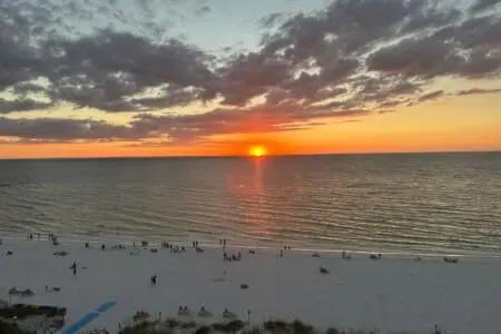 584f60efc1c0423eab919484b2396fc9 LargeOriginal.jpg