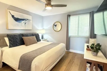 6defea26ff9c40fa8f0cc25469172223 LargeOriginal.jpg