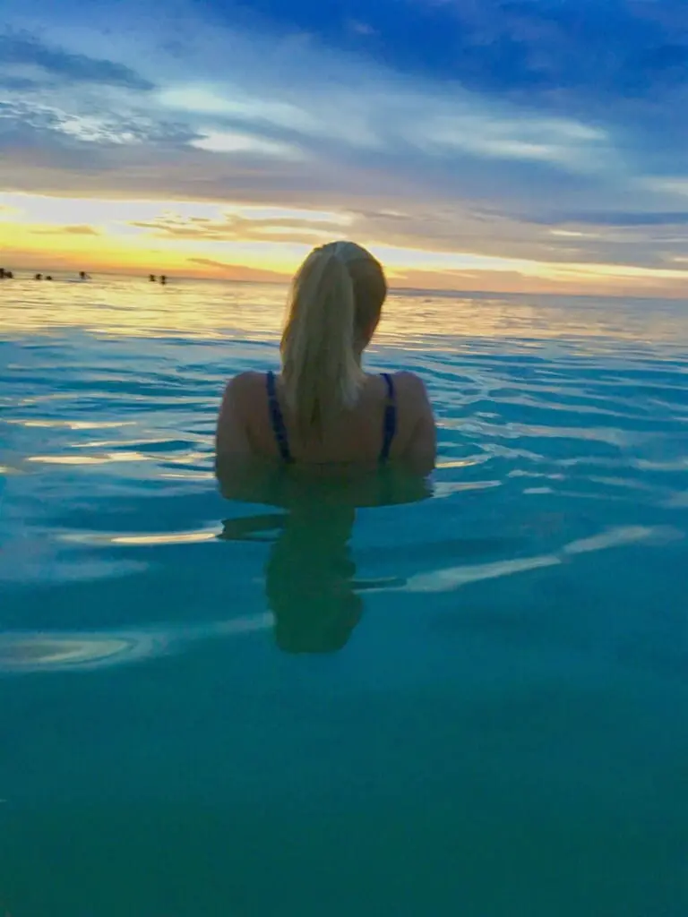 97e85b99cb794c1a899bcce9bf510855 LargeOriginal.jpg