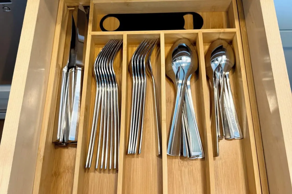 9b86f0ed7a8d4f4a91656565b31e49a3 LargeOriginal.jpg