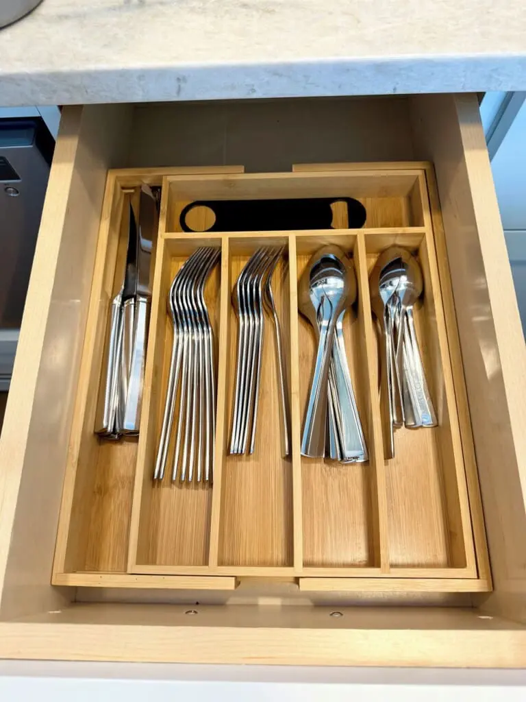 9b86f0ed7a8d4f4a91656565b31e49a3 LargeOriginal.jpg