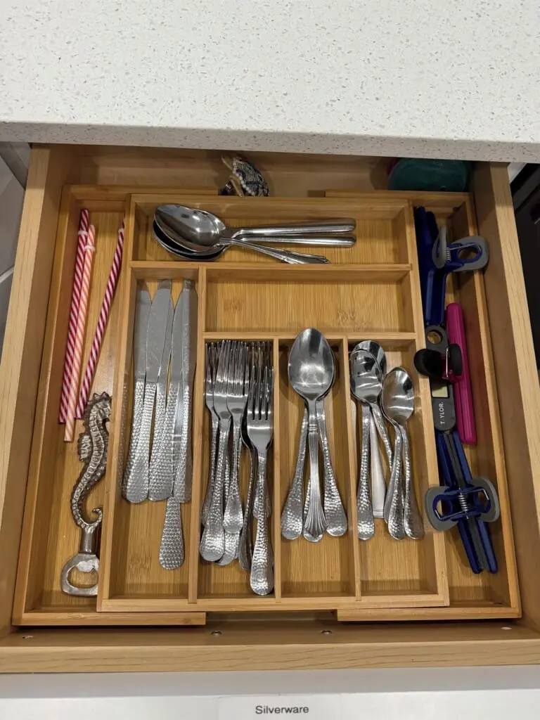 cf945f31b2004f768c15213e97663704 LargeOriginal.jpg