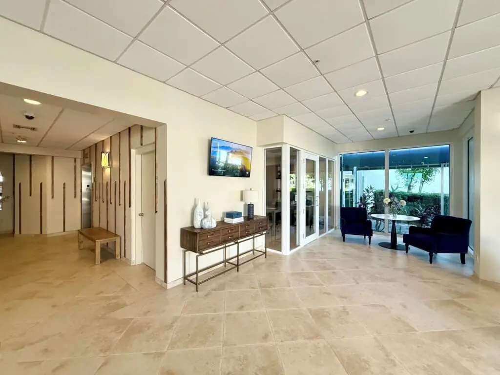 dc716c34b51a4d79864e1f82331e8b5c LargeOriginal.jpg