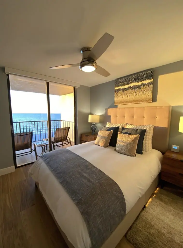 fbee8ec130e140c9b696a629277f51d6 LargeOriginal.jpg