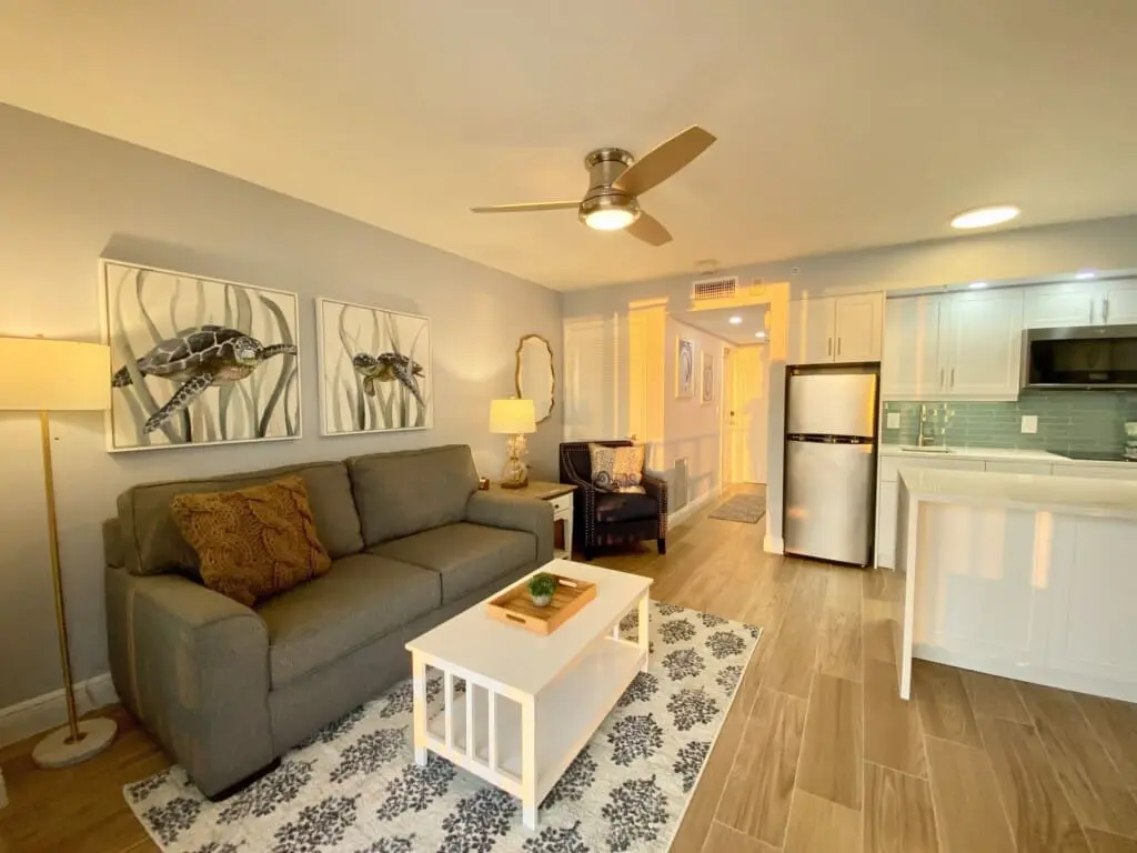 ff90d642f3e14be7b5e0b5a6cf743f0f LargeOriginal.jpg